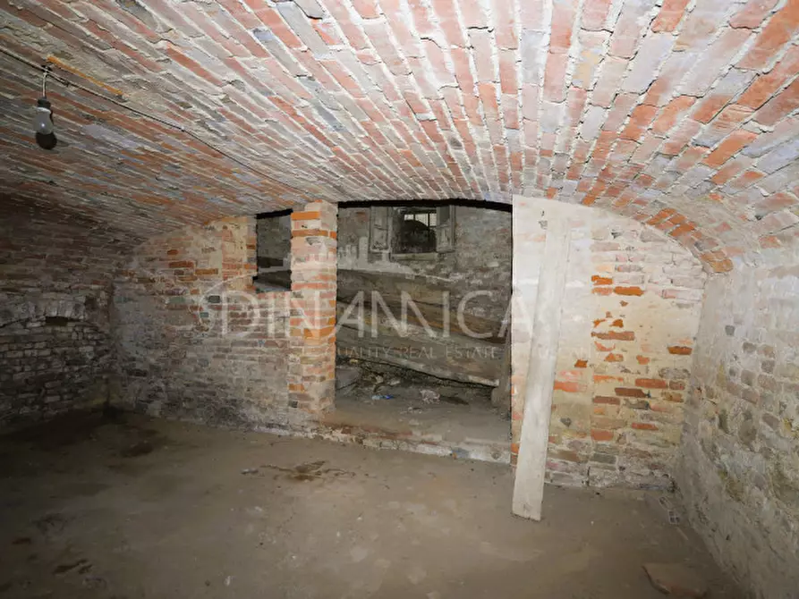 Immagine 48 di Villa in vendita  a Montopoli In Val D'arno