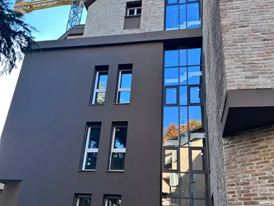 Immagine 1 di Appartamento in vendita  in Viale Duca Alessandro, 56 a Parma