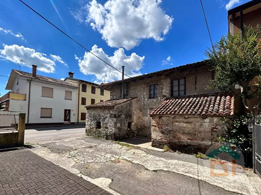 Immagine 5 di Palazzo in vendita  in Via Manzoni a Mariano Del Friuli