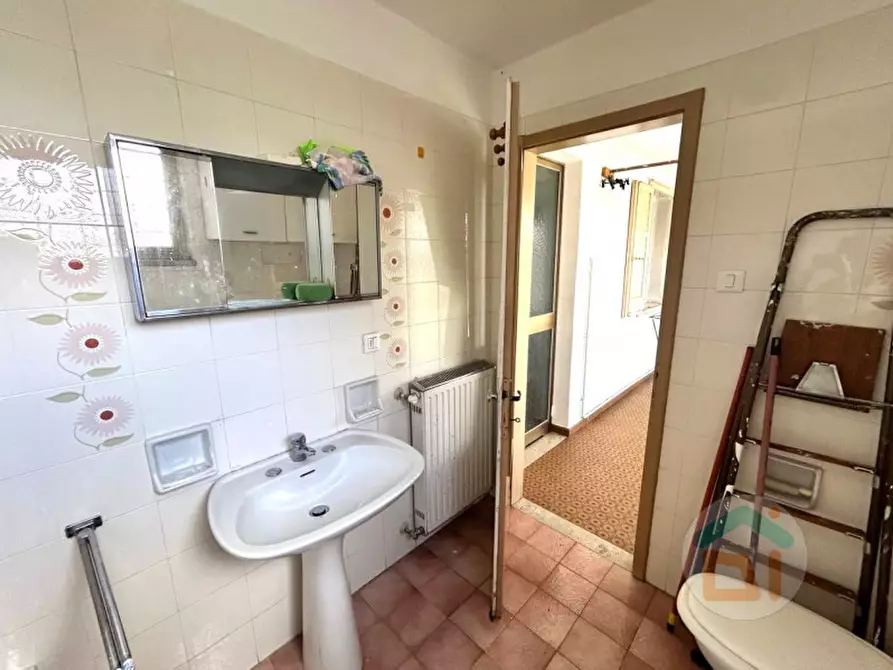 Immagine 10 di Palazzo in vendita  in Via Manzoni a Mariano Del Friuli