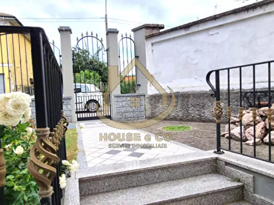 Immagine 2 di Villa in vendita  in GRAVELLONA LOMELLINA a Gravellona Lomellina