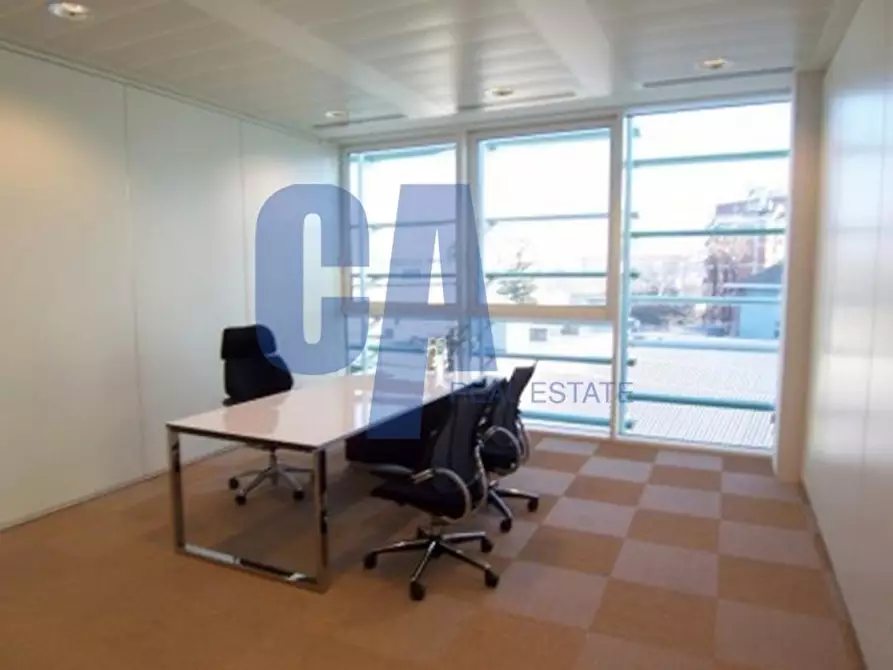 Immagine 12 di Ufficio in affitto  in VIA FRACCAROLI ARNALDO a Milano