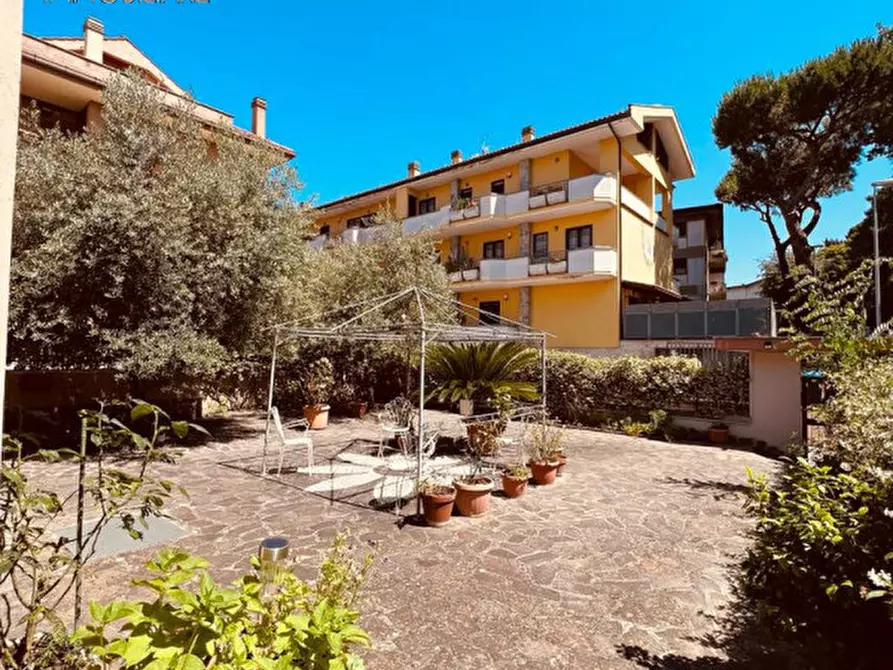 Immagine 32 di Casa bifamiliare in vendita  in via vecchia di grottaferrata a Marino