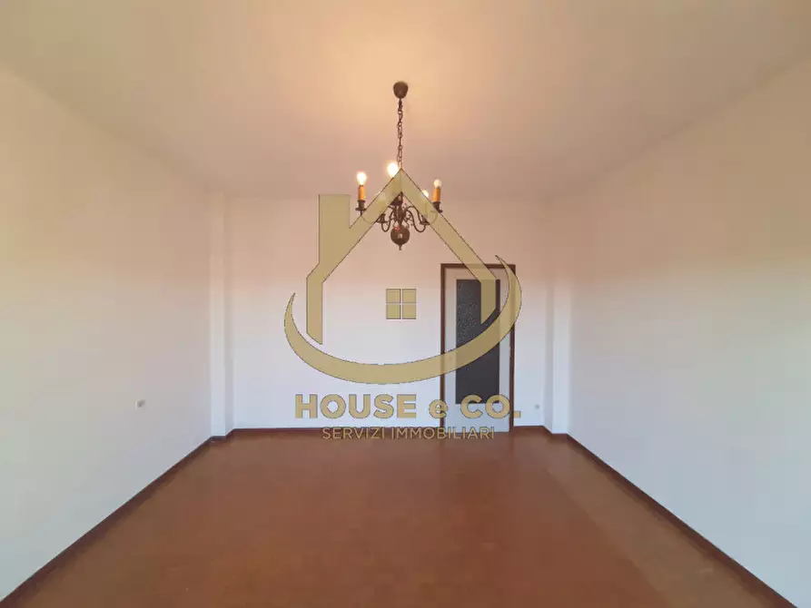 Immagine 8 di Appartamento in vendita  in Vigevano Centro Storico a Vigevano