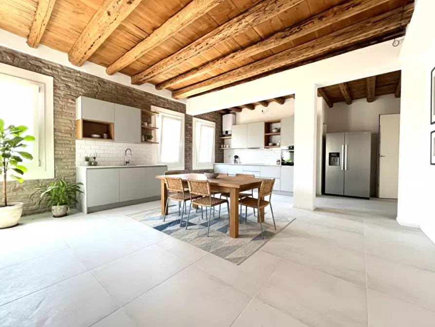 Immagine 6 di Appartamento in vendita  in Fondamenta Lungolaguna 183/A a Chioggia