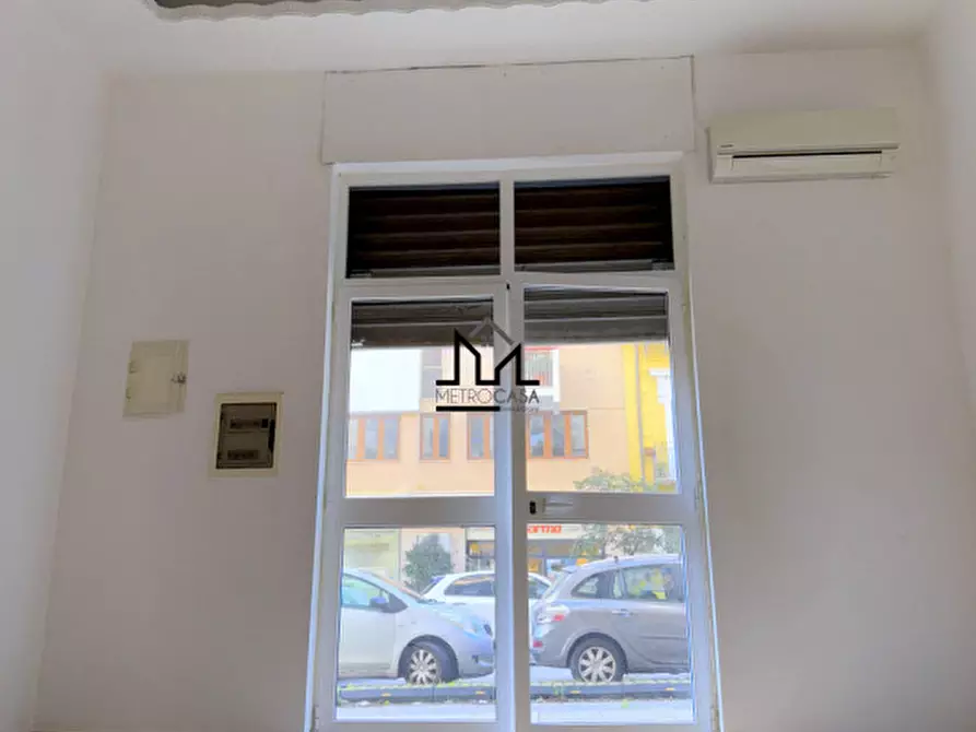 Immagine 5 di Negozio in affitto  a Palermo