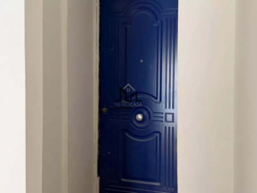 Immagine 23 di Negozio in affitto  a Palermo