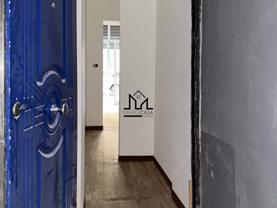 Immagine 27 di Negozio in affitto  a Palermo