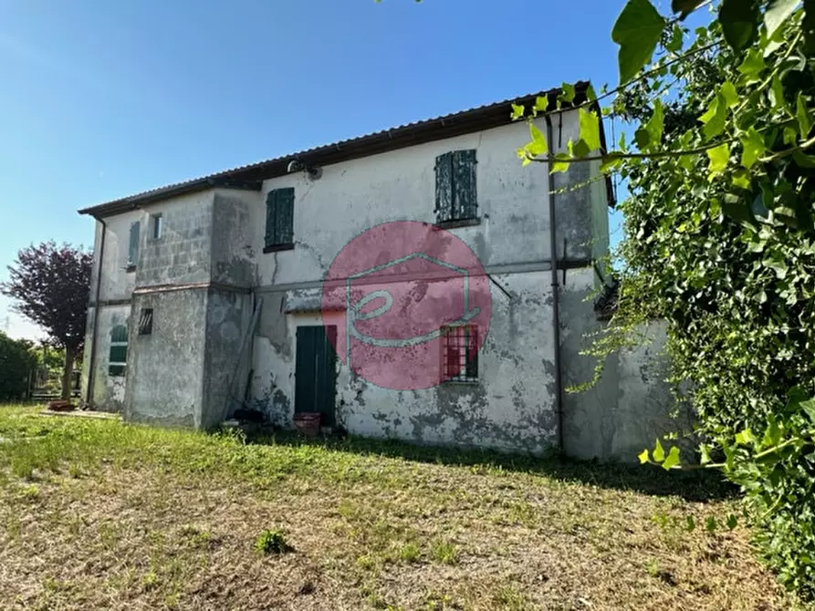 Immagine 10 di Rustico / casale in vendita  a Santarcangelo Di Romagna