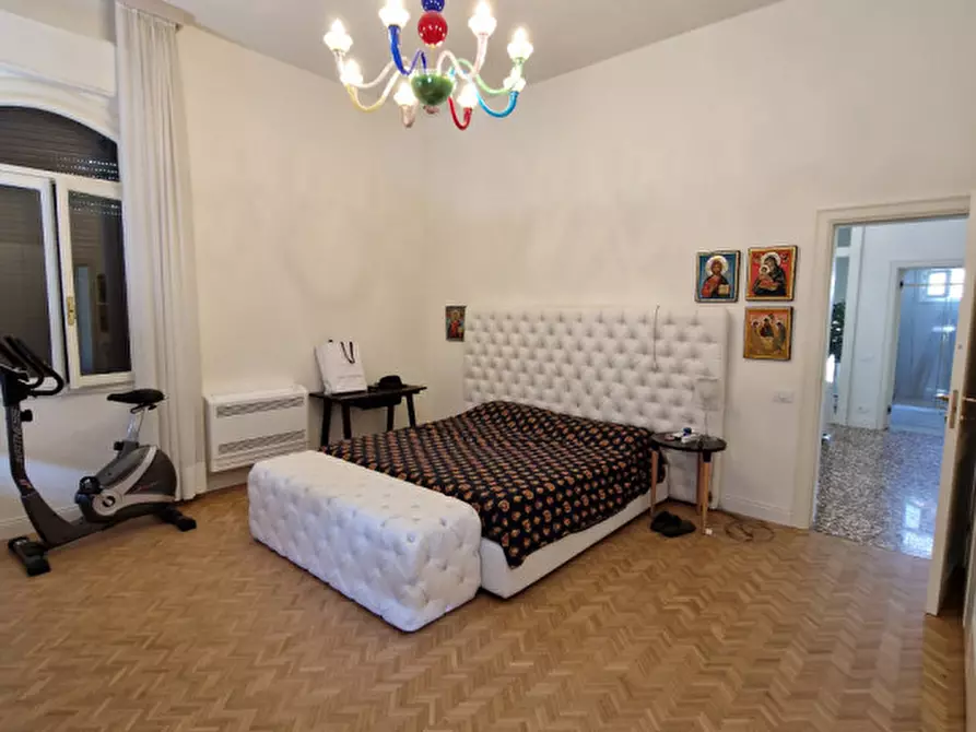 Immagine 41 di Villa in vendita  in Piazzale Lionello Caffaratti 11 a Rovigo