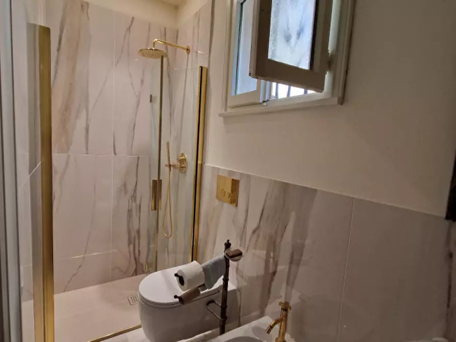 Immagine 46 di Villa in vendita  in Piazzale Lionello Caffaratti 11 a Rovigo