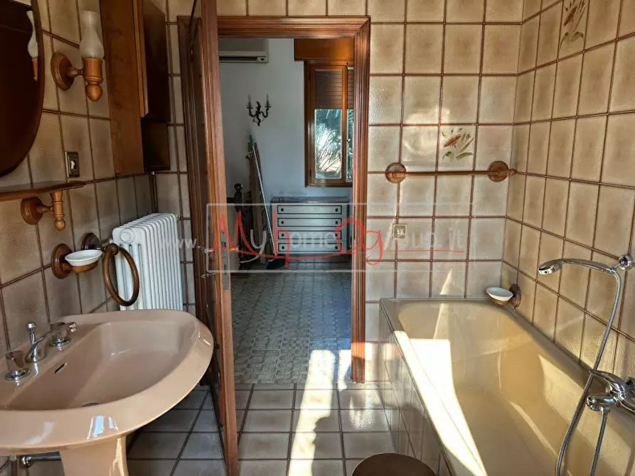 Immagine 11 di Camera in affitto  in Via raffaele fulgosio a Padova