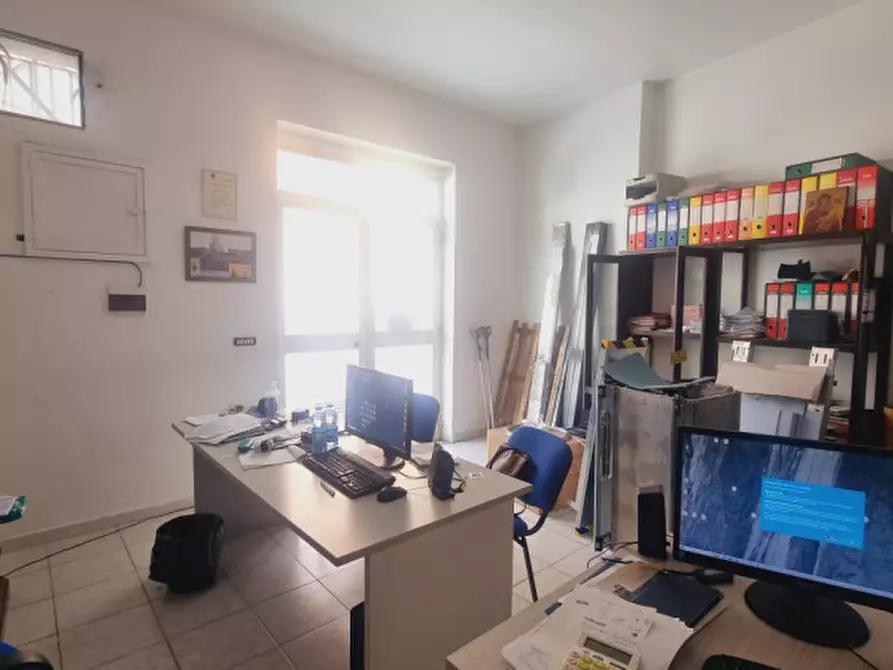 Immagine 5 di Laboratorio in vendita  in VIA REGIS a Milazzo
