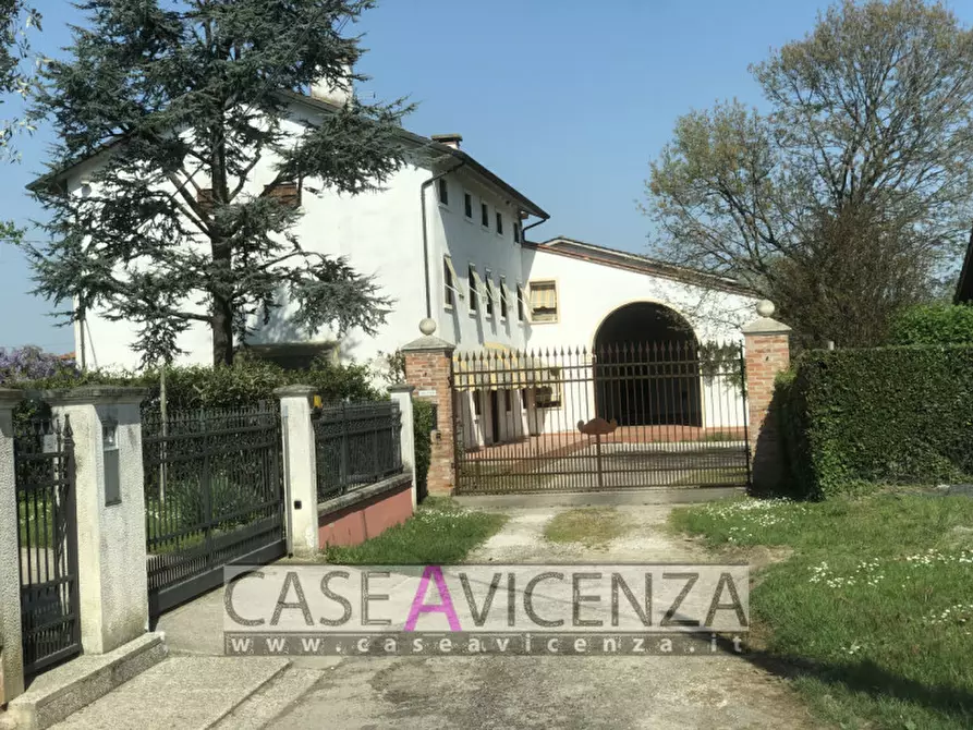 Immagine 4 di Casa bifamiliare in vendita  in via boschi a Montegalda