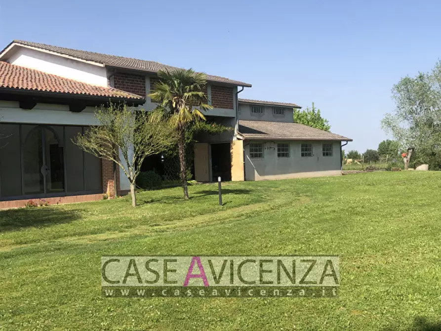Immagine 6 di Villa in vendita  in via boschi a Montegalda