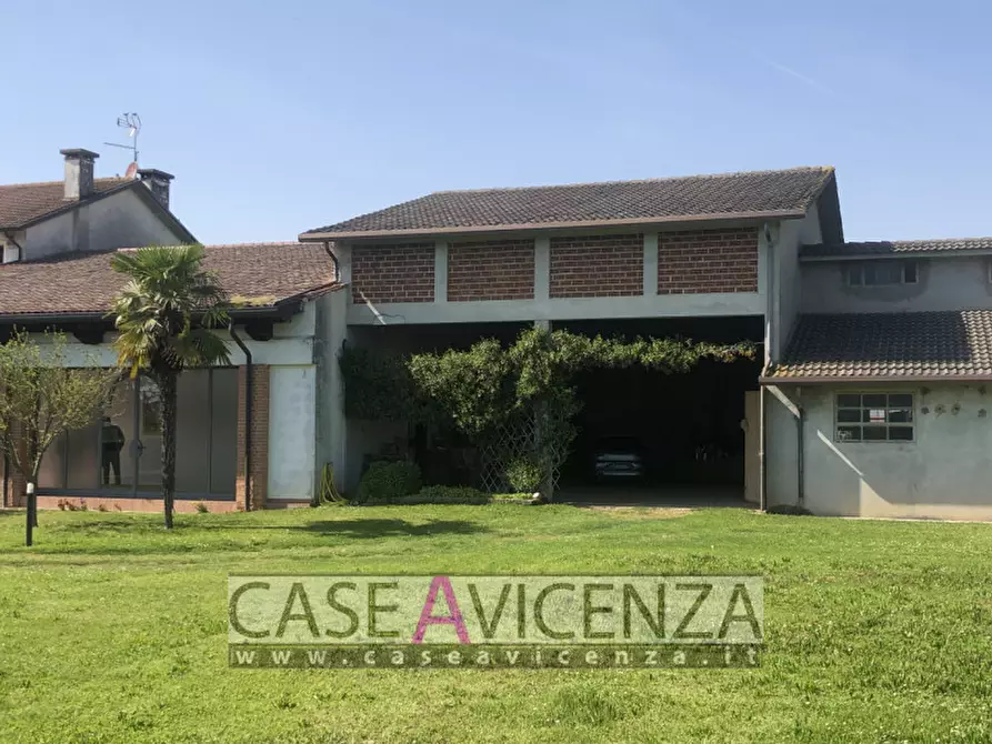 Immagine 7 di Villa in vendita  in via boschi a Montegalda