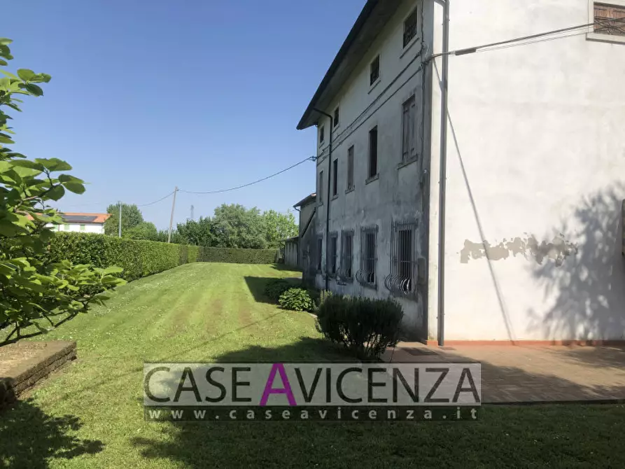 Immagine 19 di Villa in vendita  in via boschi a Montegalda