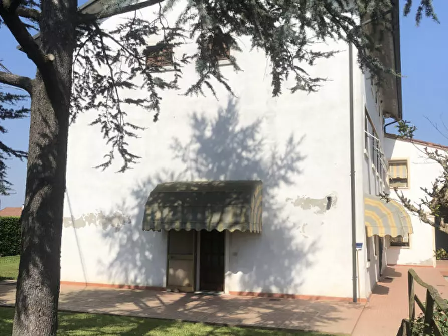 Immagine 21 di Villa in vendita  in via boschi a Montegalda