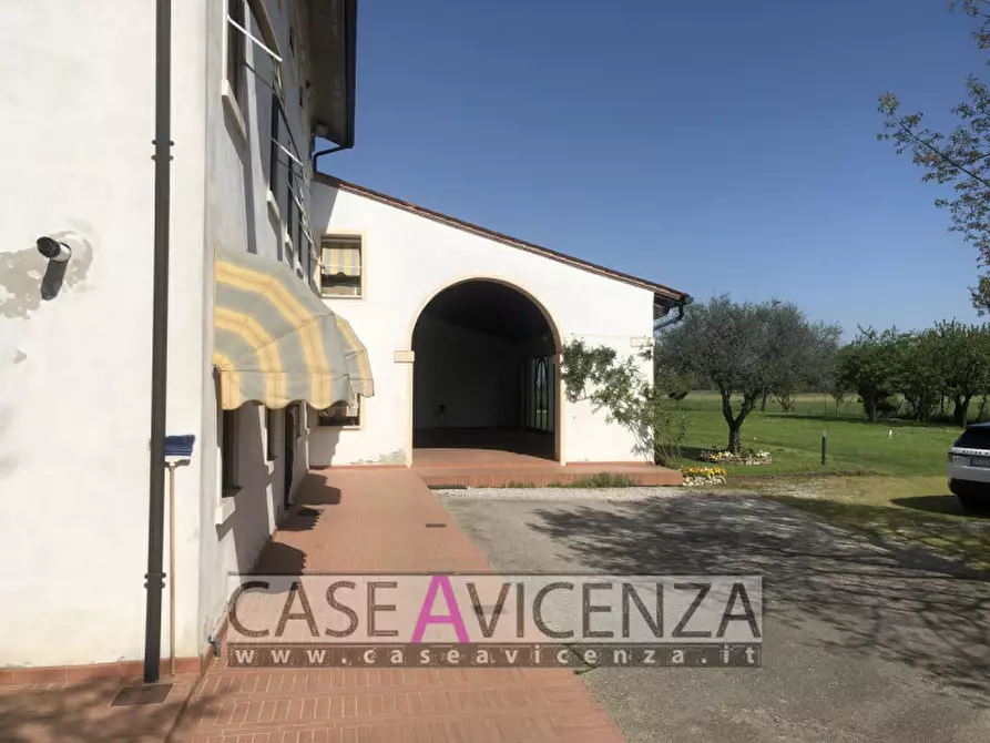 Immagine 21 di Villa in vendita  in via boschi a Montegalda