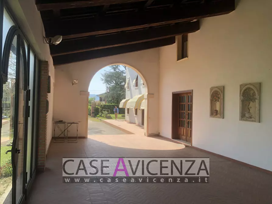 Immagine 25 di Villa in vendita  in via boschi a Montegalda