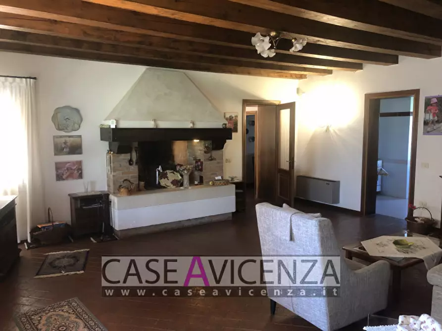 Immagine 29 di Villa in vendita  in via boschi a Montegalda
