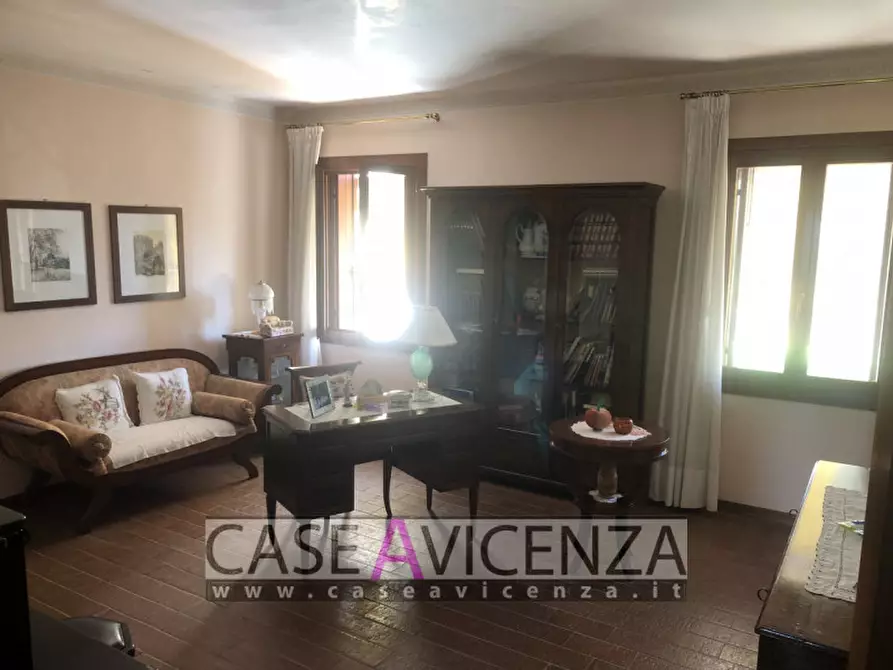 Immagine 40 di Villa in vendita  in via boschi a Montegalda