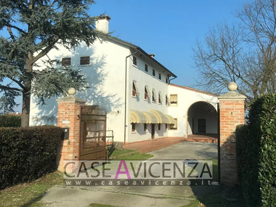 Immagine 42 di Villa in vendita  in via boschi a Montegalda