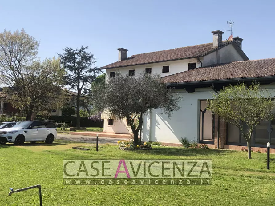 Immagine 47 di Villa in vendita  in via boschi a Montegalda
