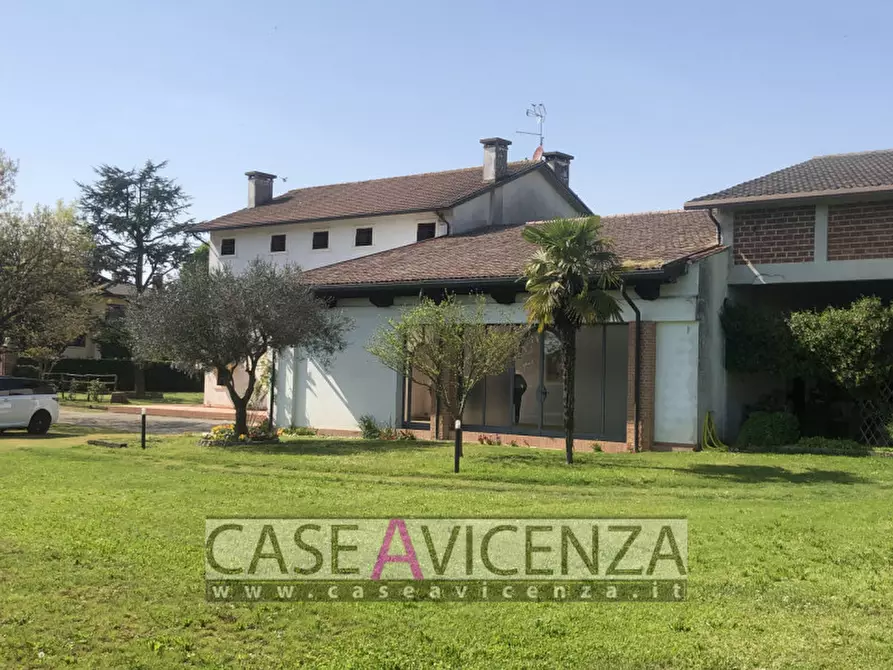 Immagine 50 di Villa in vendita  in via boschi a Montegalda