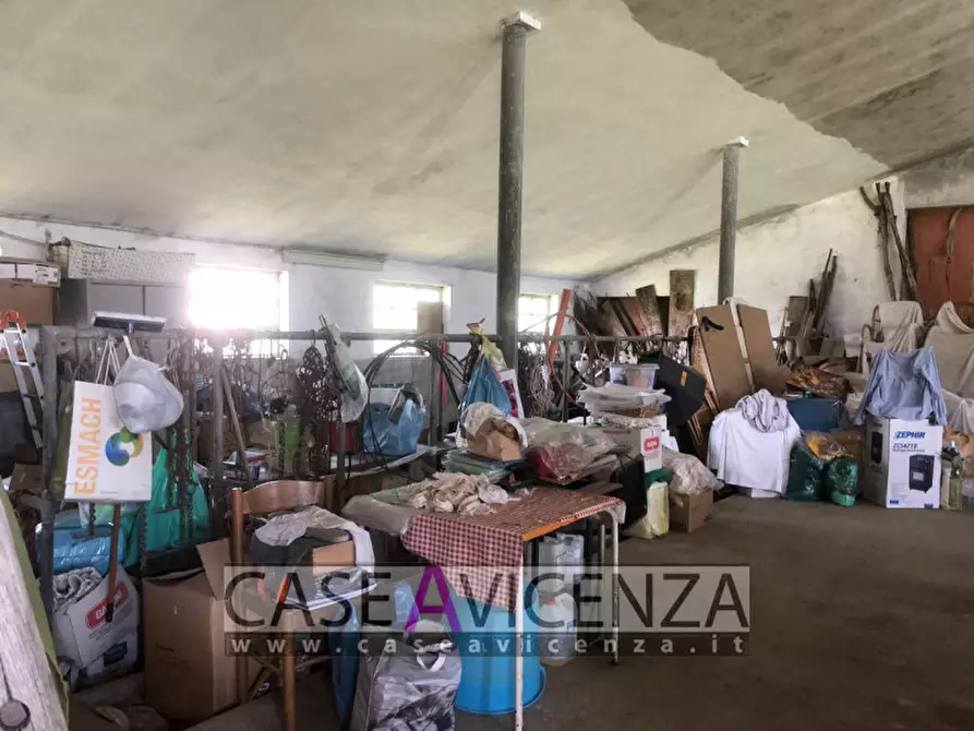 Immagine 58 di Villa in vendita  in via boschi a Montegalda