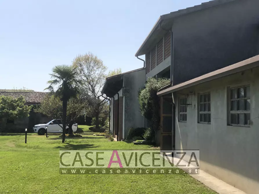 Immagine 52 di Villa in vendita  in via boschi a Montegalda