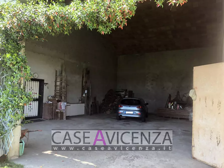 Immagine 55 di Villa in vendita  in via boschi a Montegalda