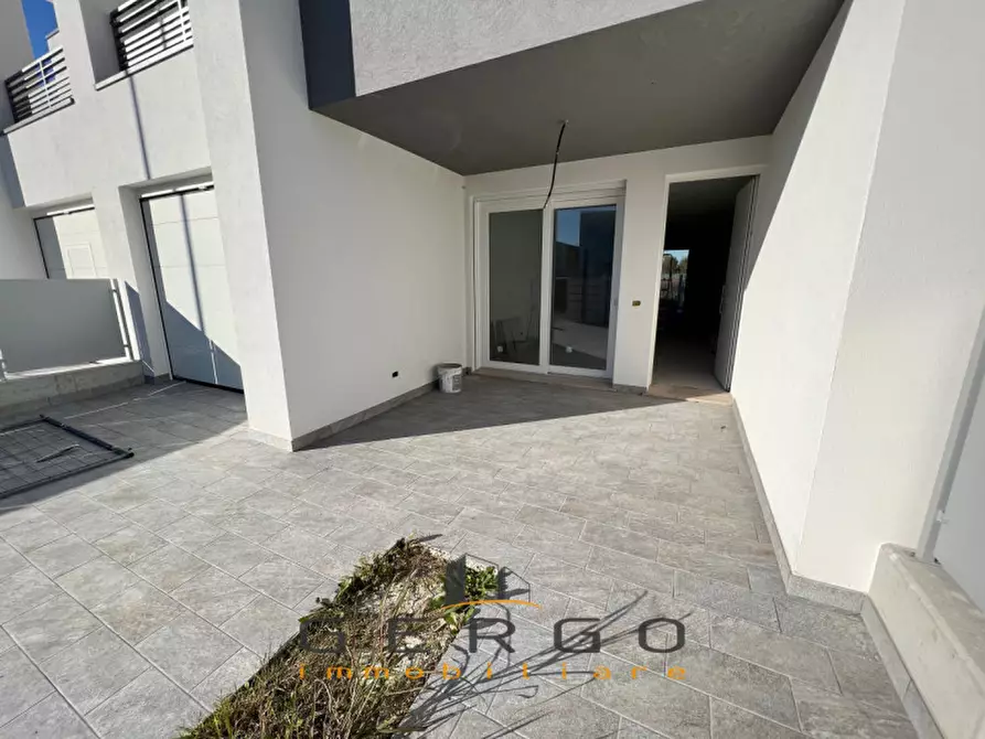 Immagine 1 di Casa trifamiliare in vendita  in viale Martiri delle Foibe a Albignasego