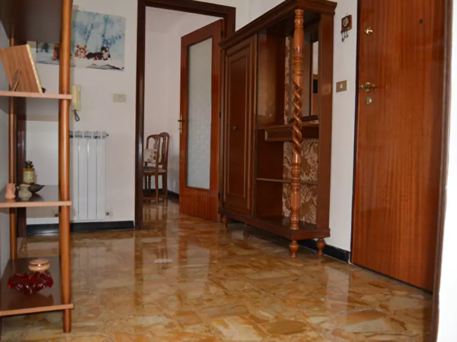 Immagine 11 di Appartamento in vendita  in Via Margotti a San Remo