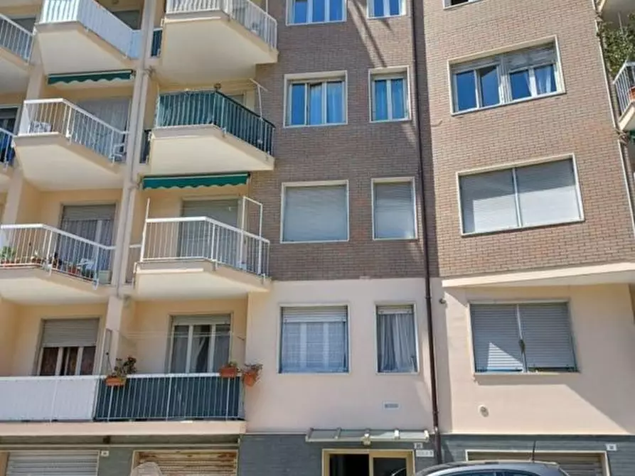 Immagine 15 di Appartamento in vendita  in Via Margotti a San Remo