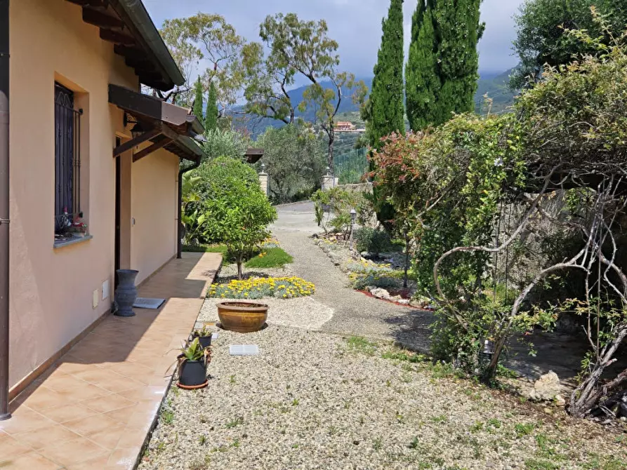Immagine 21 di Villa in vendita  in San Pietro a San Remo
