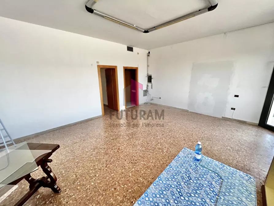 Immagine 7 di Negozio in affitto  in VIA VANIN a Marostica