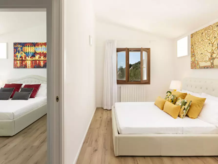 Immagine 12 di Villa in vendita  a Olbia