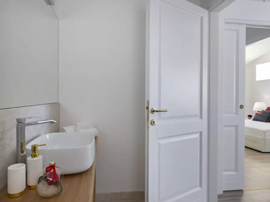 Immagine 13 di Villa in vendita  a Olbia