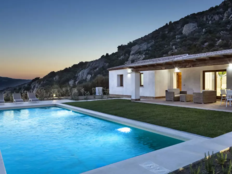 Immagine 26 di Villa in vendita  a Olbia