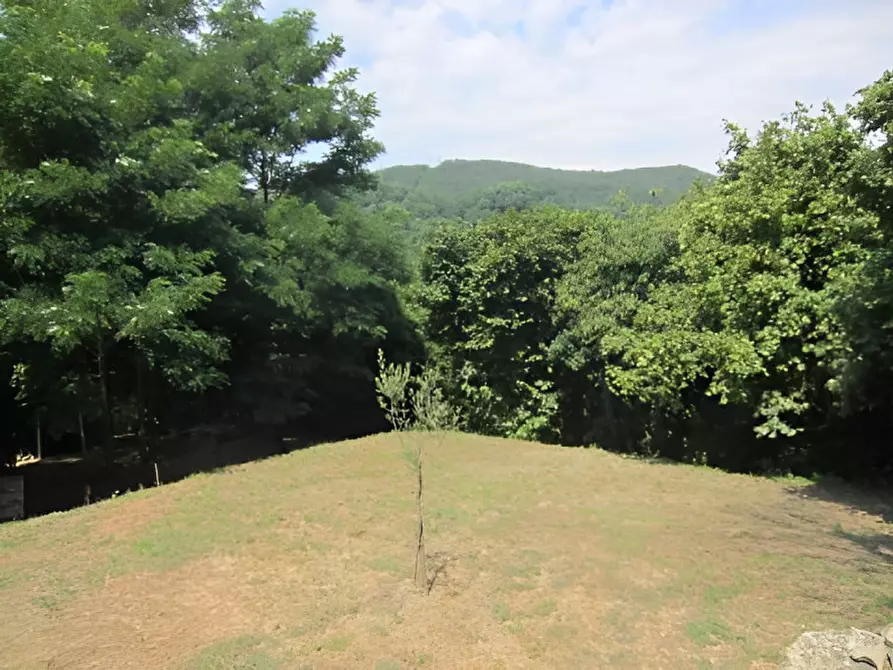 Immagine 2 di Terreno in vendita  in Via Acquasanta 283 a Genova