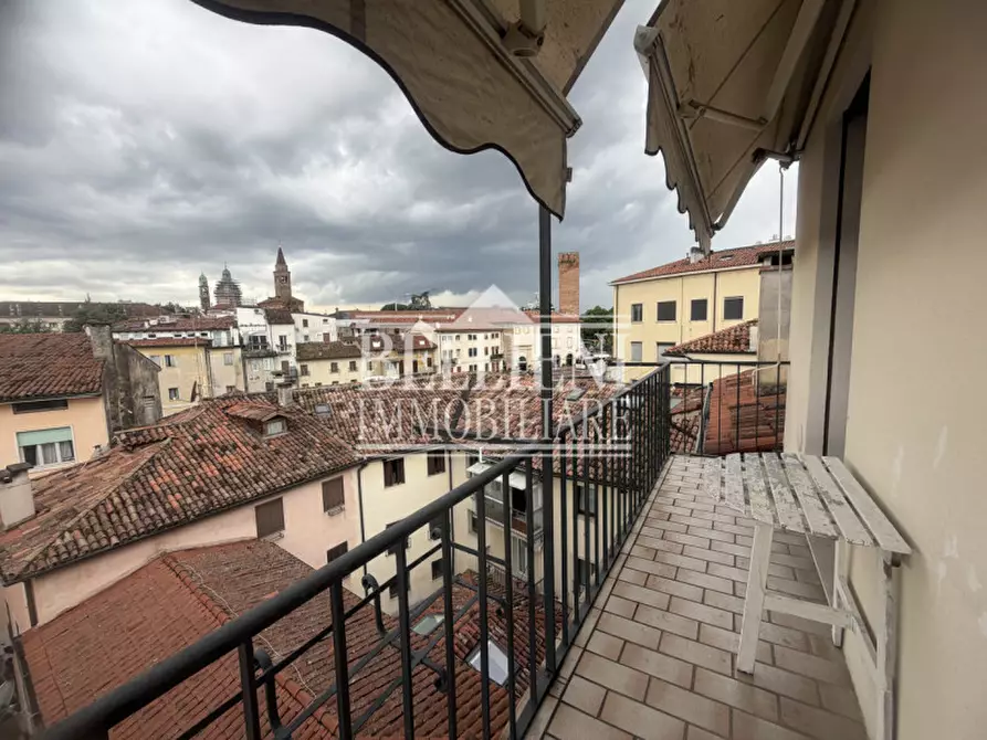 Immagine 15 di Appartamento in affitto  in contrà san pietro a Vicenza