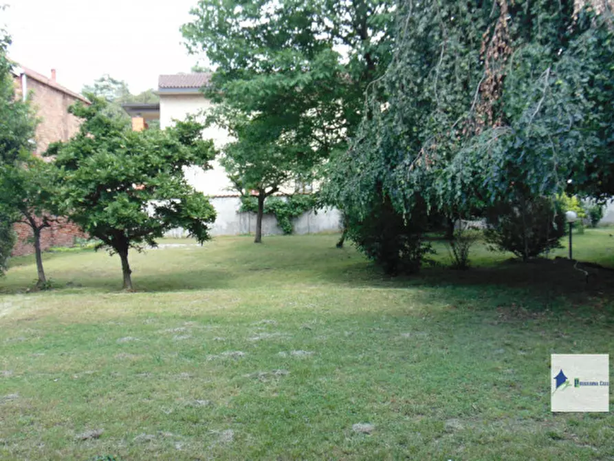 Immagine 1 di Casa indipendente in vendita  in via Matteotti a Turbigo