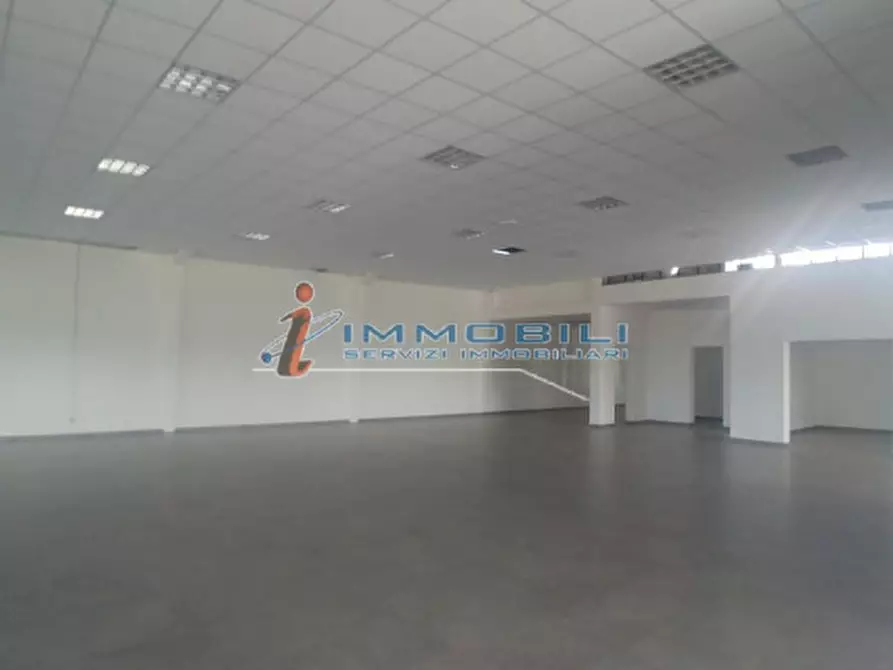 Immagine 8 di Capannone industriale in affitto  in VIA RESTELLI a Gorgonzola