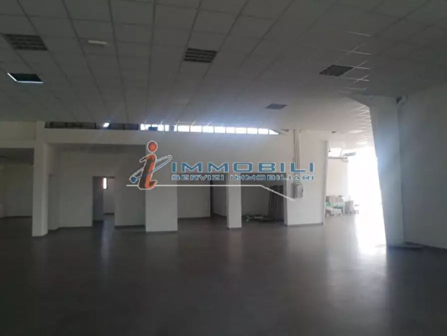 Immagine 19 di Capannone industriale in affitto  in VIA RESTELLI a Gorgonzola
