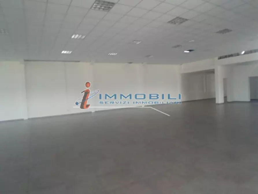 Immagine 10 di Capannone industriale in vendita  in VIA RESTELLI a Gorgonzola