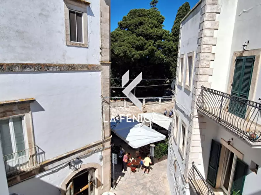 Immagine 33 di Appartamento in vendita  in largo soccorso a Locorotondo