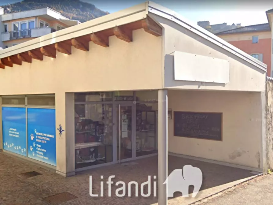Immagine 1 di Negozio in affitto  a Pergine Valsugana