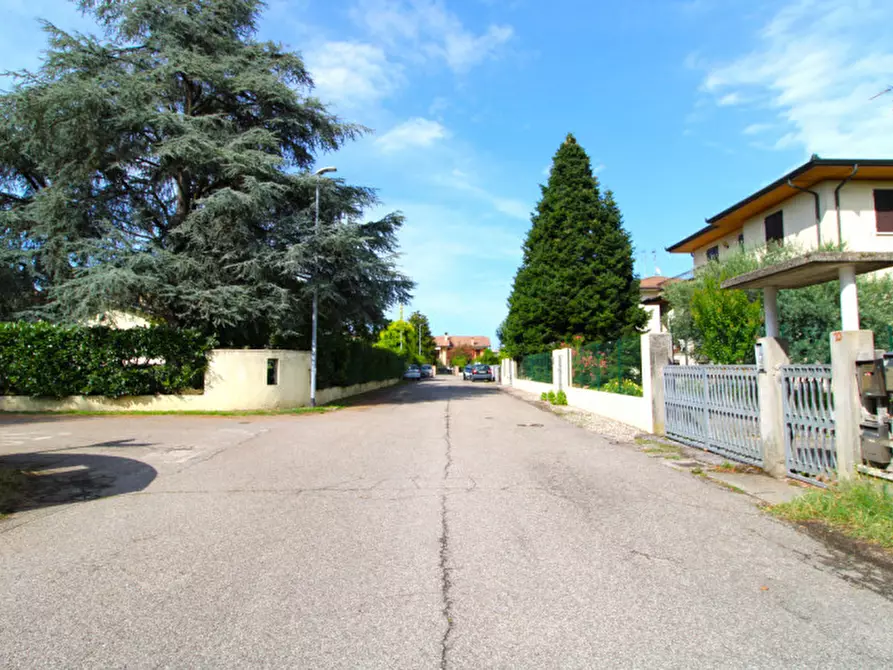 Immagine 6 di Posto auto in vendita  in Via Ludovico Ariosto 10 a Curtatone