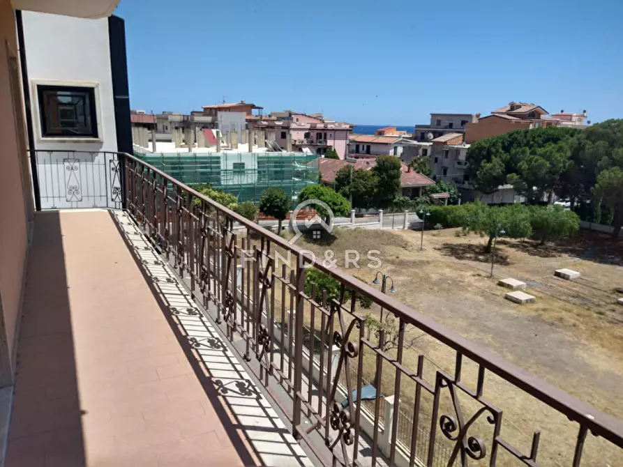 Immagine 1 di Appartamento in vendita  in Via Filippo Turati 40 a Melito Di Porto Salvo